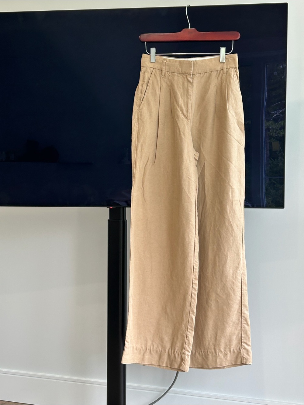 Aritzia Effortless Linen Pants